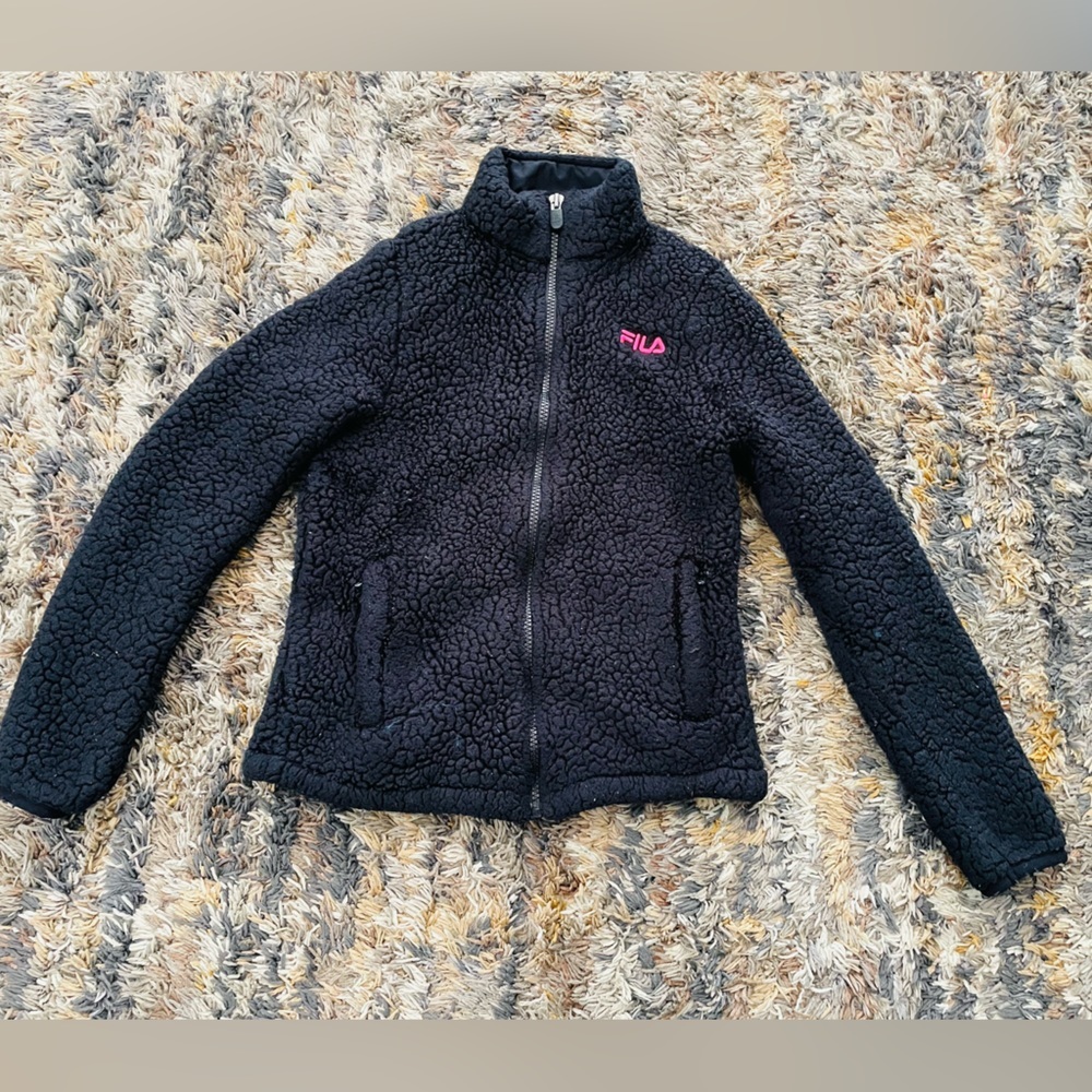 Girls Black FILA jacket Size xs/s 7/8